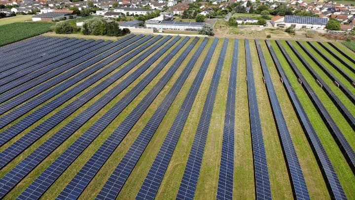 Parc panouri fotovoltaice de 1,2 MW putere